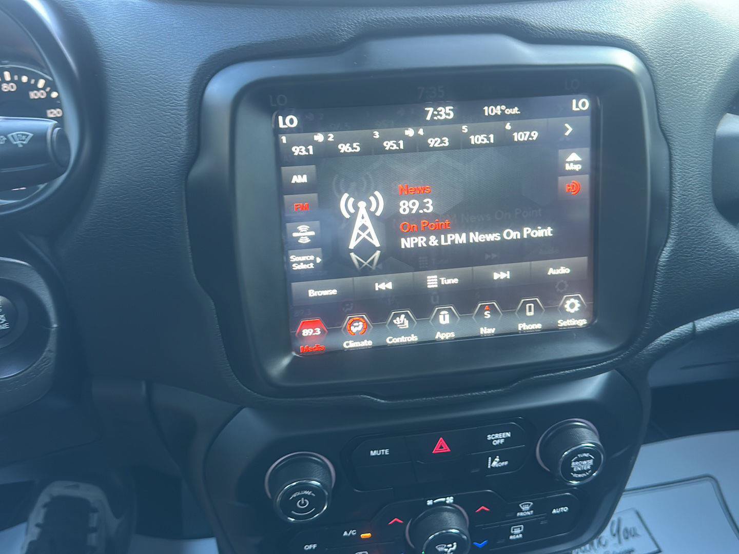 Used 2022 Jeep Renegade Limited AWD/4WD image 28