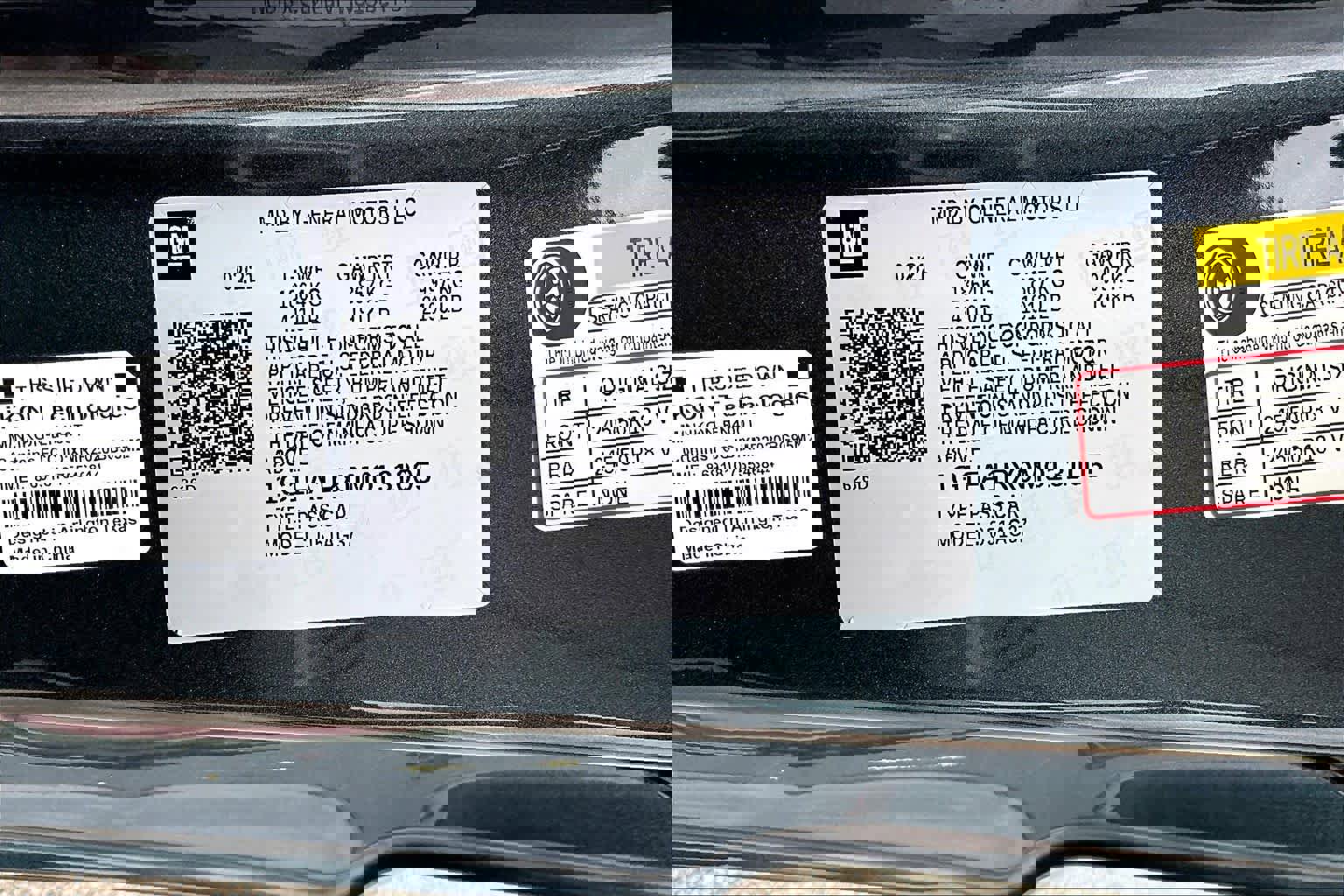 Used 2021 Chevrolet Camaro LT image 33