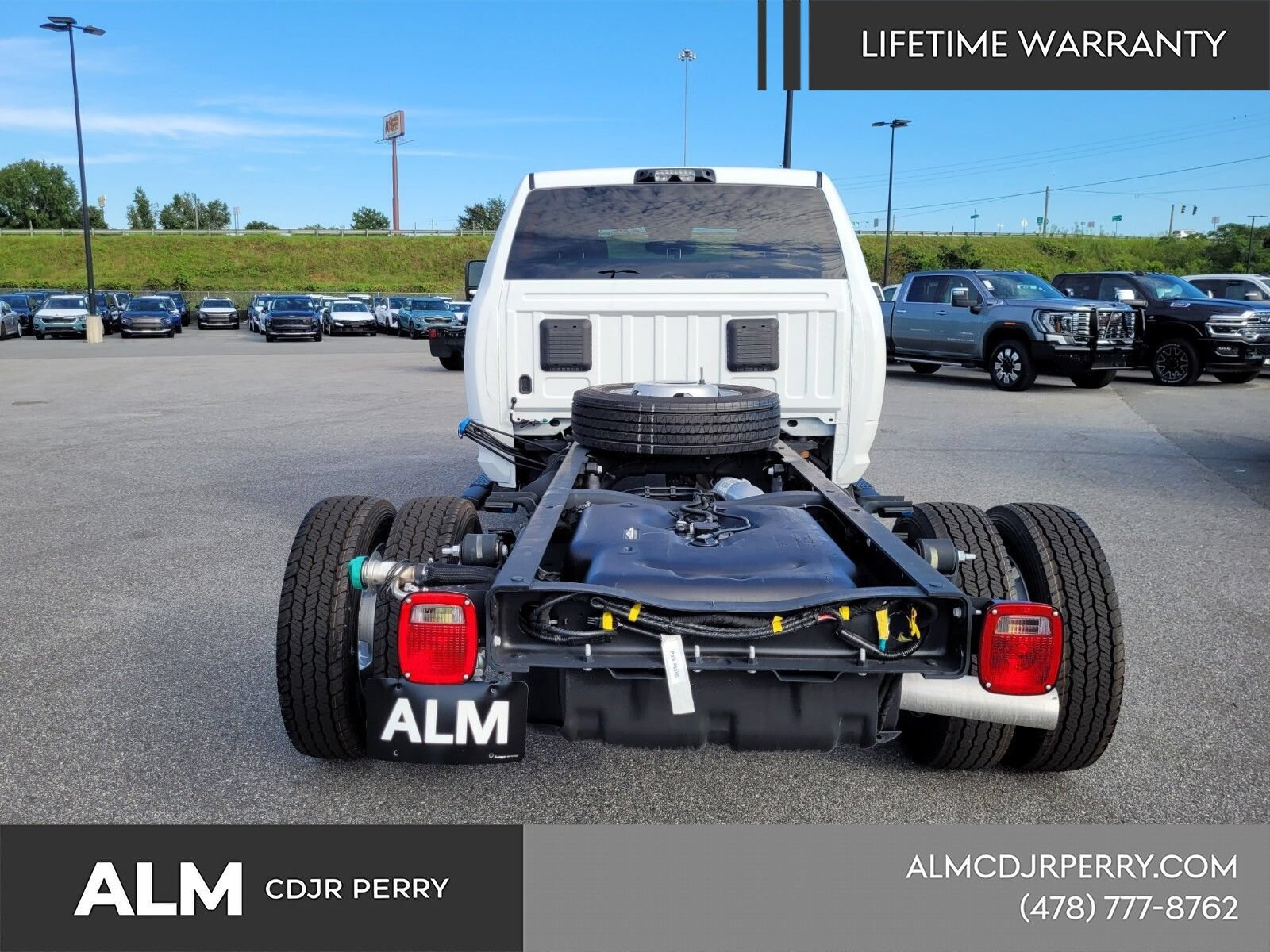 New 2025 RAM 4500 Tradesman w/ Safety Group AWD/4WD image 13