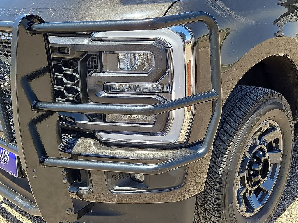 Used 2024 Ford F250 Lariat w/ Sport Appearance Package AWD/4WD image 9