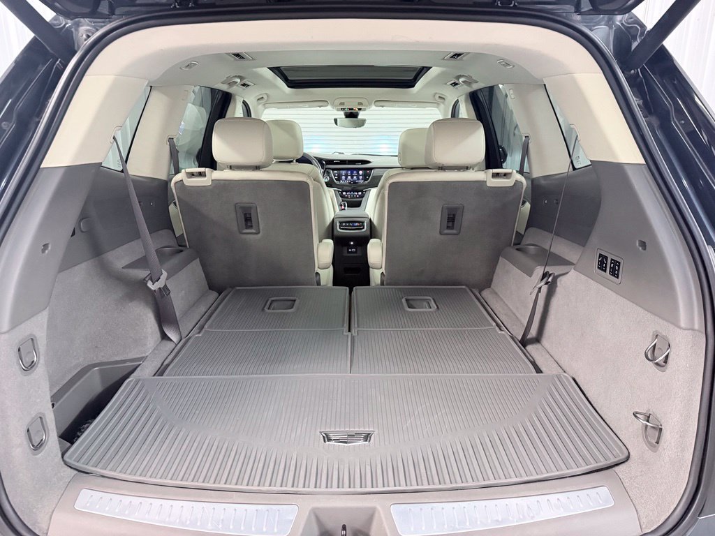 Used 2020 Cadillac XT6 Premium Luxury FWD image 44