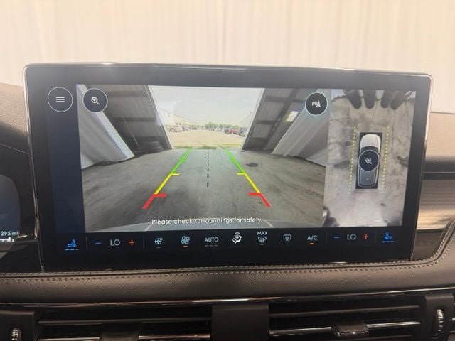Used 2024 Lincoln Corsair AWD w/ Equipment Group 101A image 18