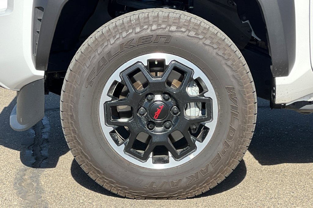Certified 2026 Toyota Tacoma TRD Off-Road w/ TRD Off Road Premium Package AWD/4WD image 29