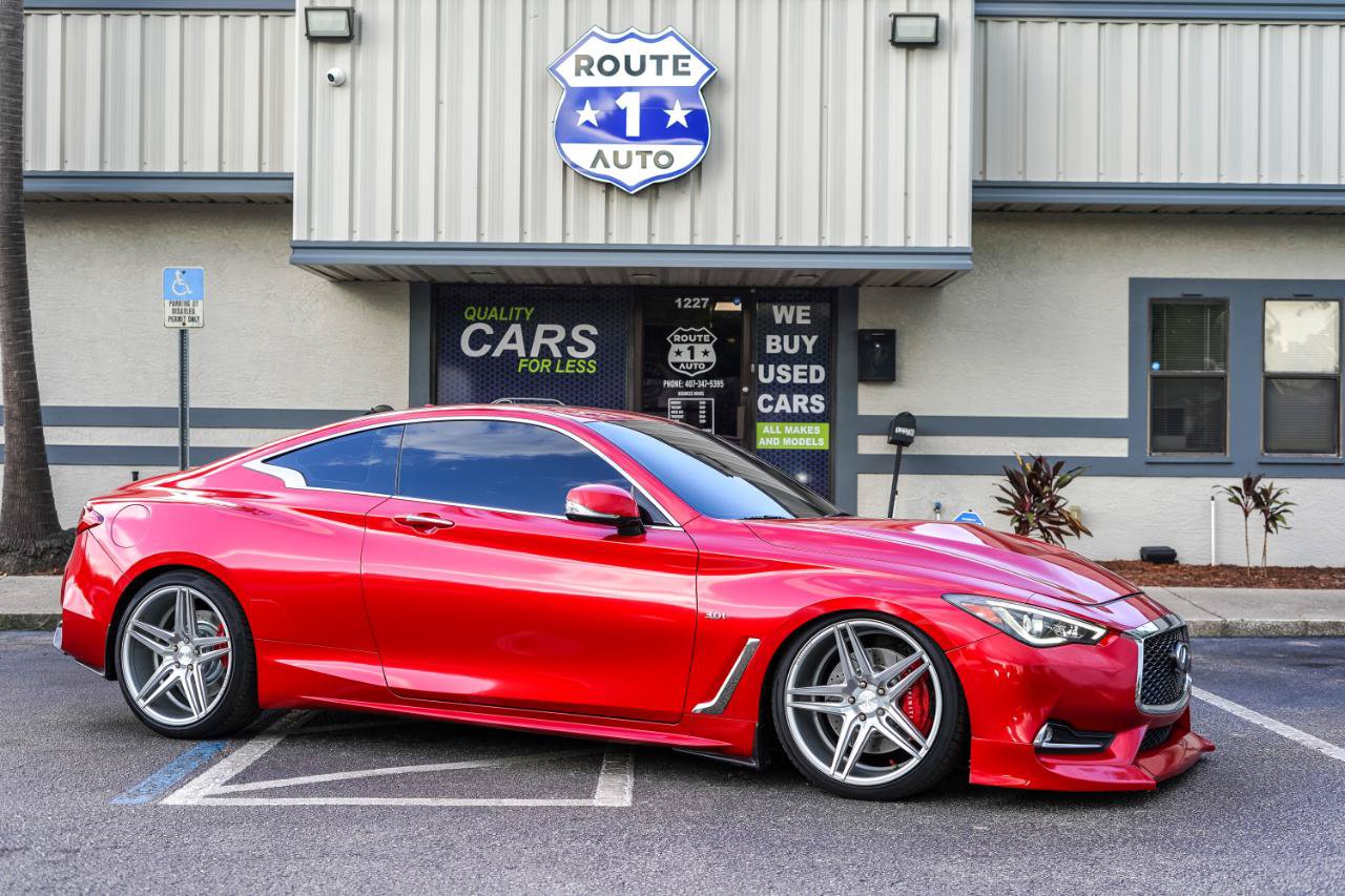 Used 2017 INFINITI Q60 3.0t w/ Premium Plus Package 3.0T AWD/4WD image 3