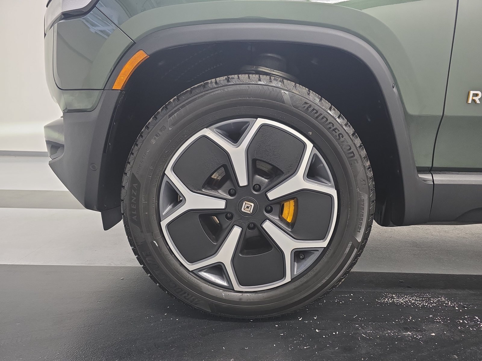Used 2023 Rivian R1S Adventure Quad AWD/4WD image 9