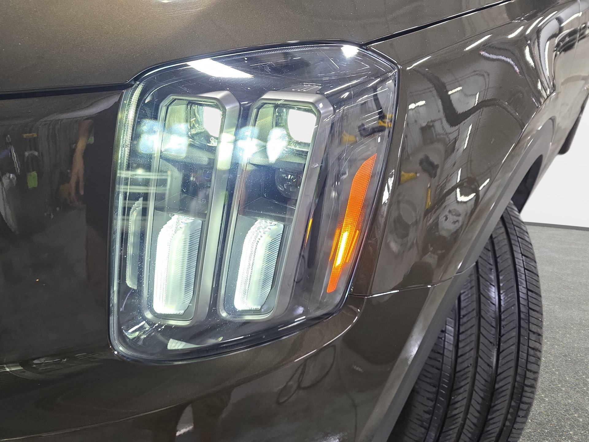 Used 2023 Kia Telluride SX X-Line AWD/4WD image 29