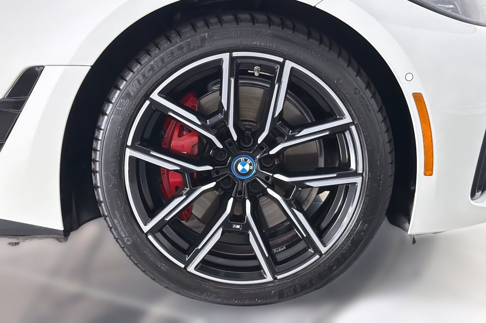 Used 2023 BMW i4 eDrive40 w/ M Sport Package RWD image 13
