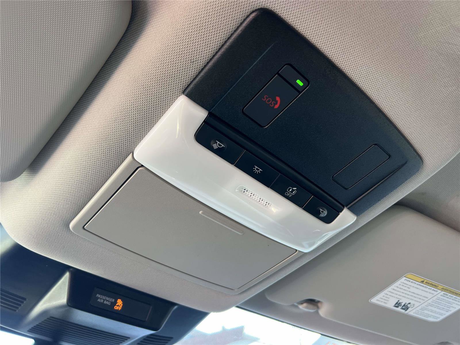 Used 2022 Nissan Rogue SV image 41