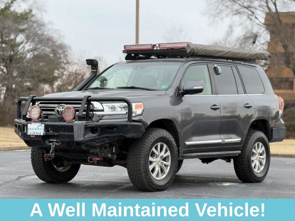 Used 2016 Toyota Land Cruiser image 3