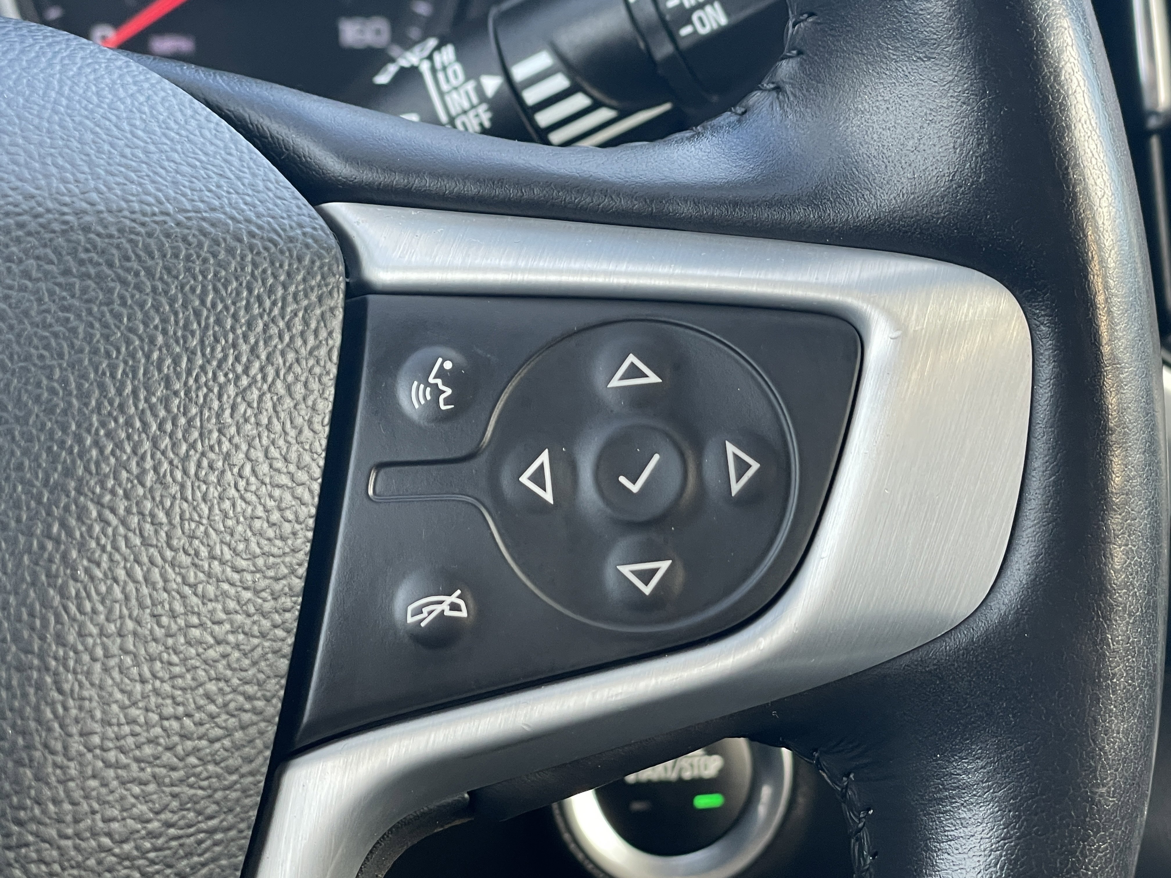 Used 2021 GMC Terrain SLT image 23