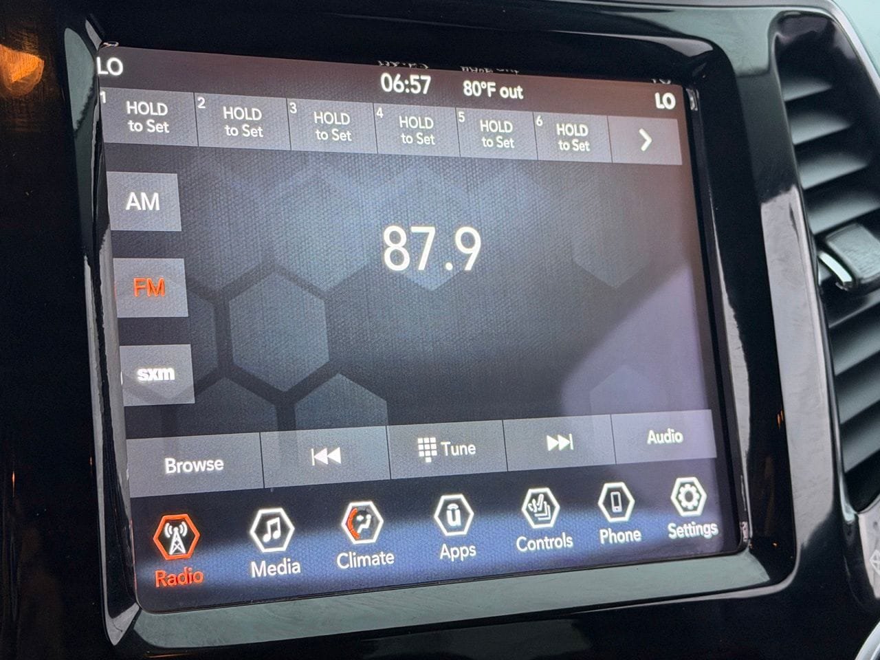 Used 2019 Jeep Cherokee Limited AWD/4WD image 26