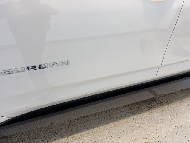 Used 2024 Chevrolet Suburban High Country w/ Advanced Technology Package image 12