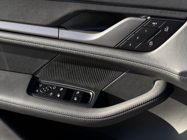 New 2025 Porsche Taycan image 15