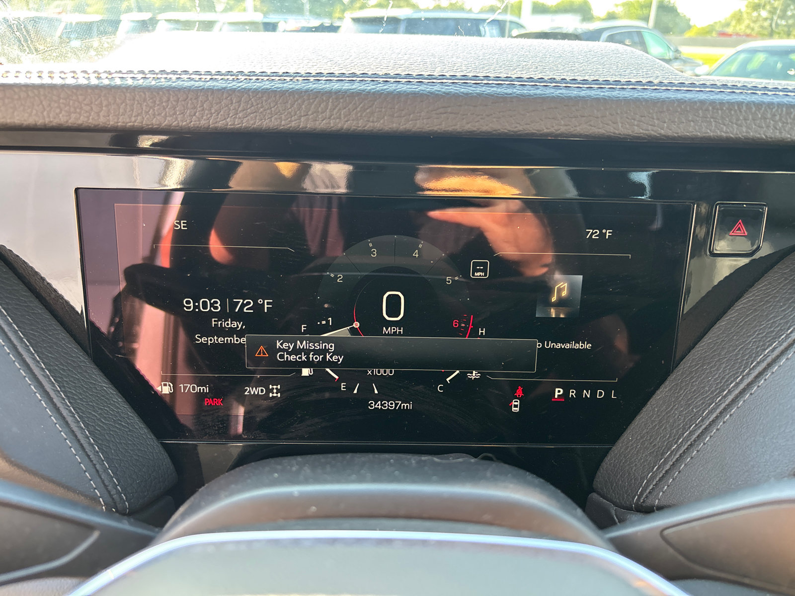 Used 2025 GMC Yukon Denali w/ Sun & Power Step Package AWD/4WD image 15