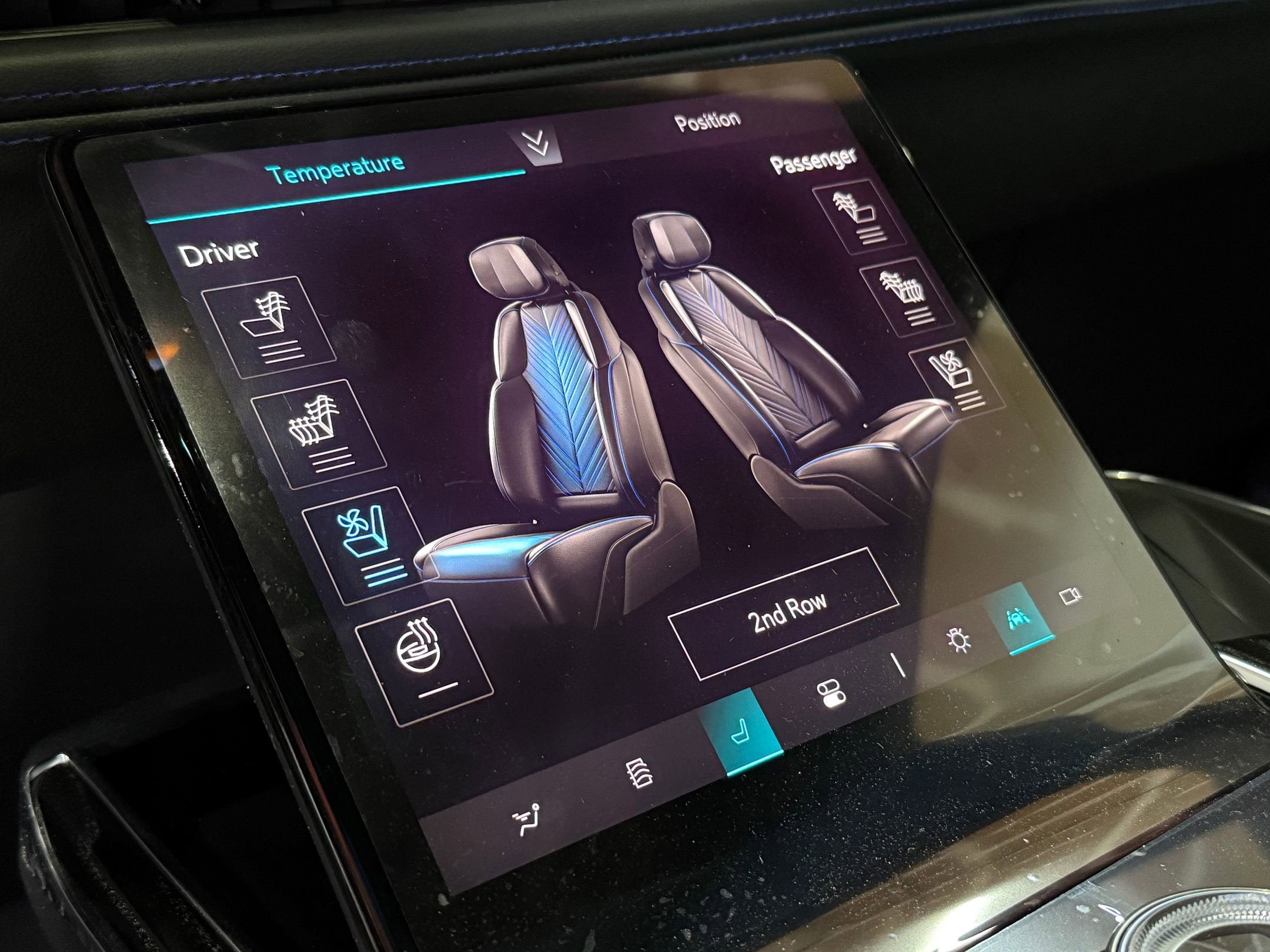 New 2026 Cadillac Escalade IQ Sport 1 w/ LPO, Floor Liner Package image 32