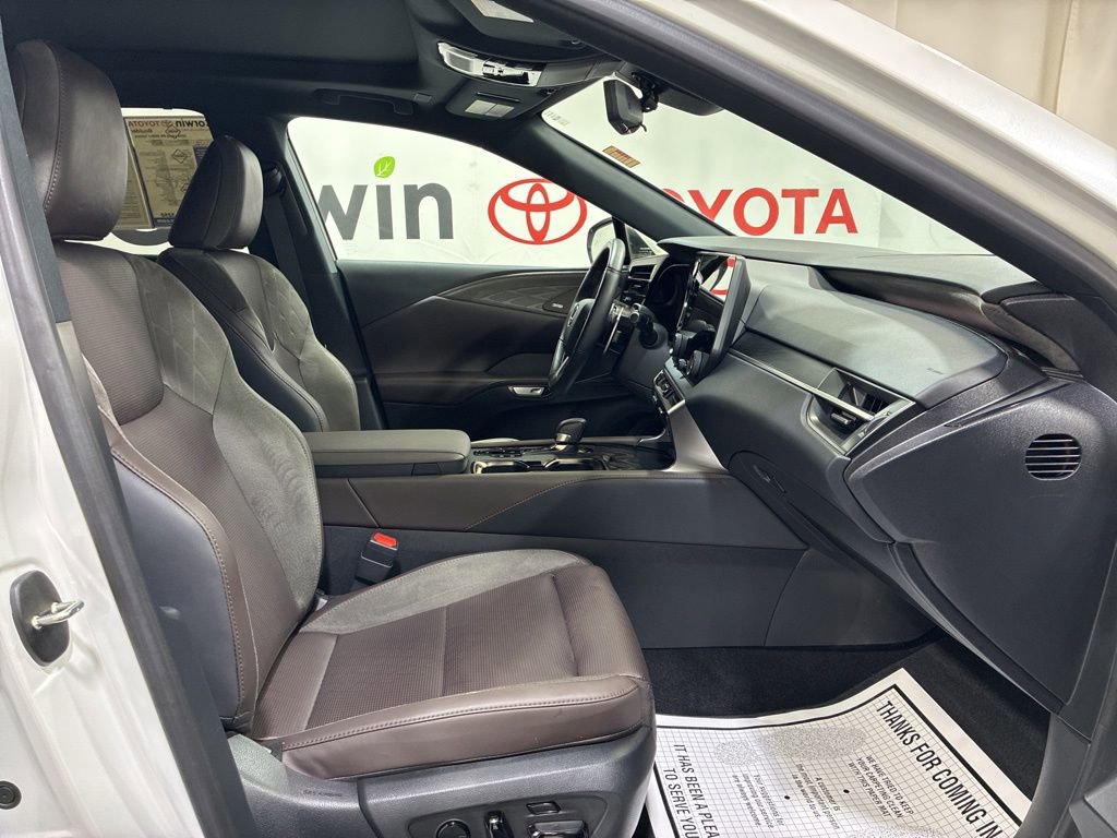 Used 2025 Lexus RX 450h AWD w/ Convenience Package image 12