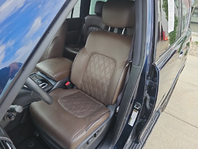 Used 2023 Nissan Armada Platinum w/ Captain's Chairs Package AWD/4WD image 9