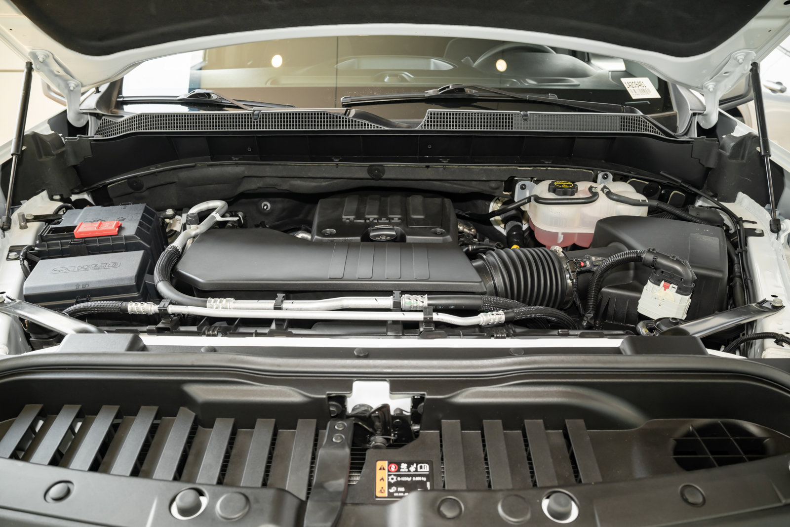 Used 2024 Chevrolet Silverado 1500 Custom w/ Turbomax Blackout Package image 15