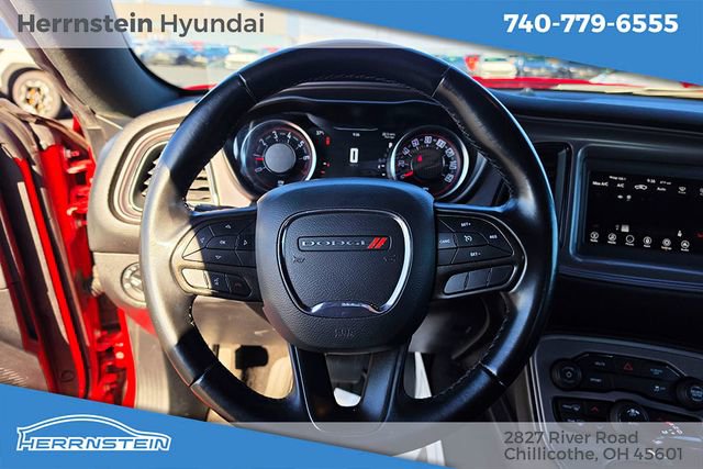 Used 2023 Dodge Challenger SXT RWD image 7
