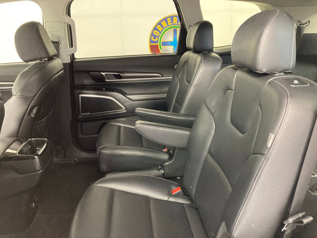 Used 2025 Kia Telluride S AWD/4WD image 18