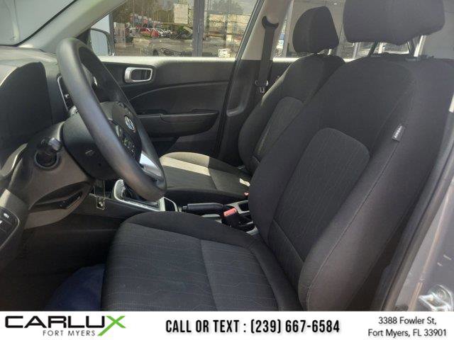 Used 2020 Hyundai Venue SE FWD image 28