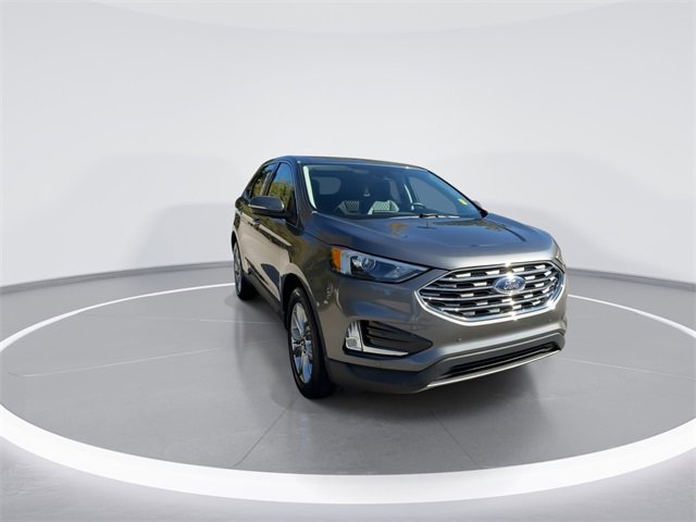 Used 2024 Ford Edge Titanium image 3