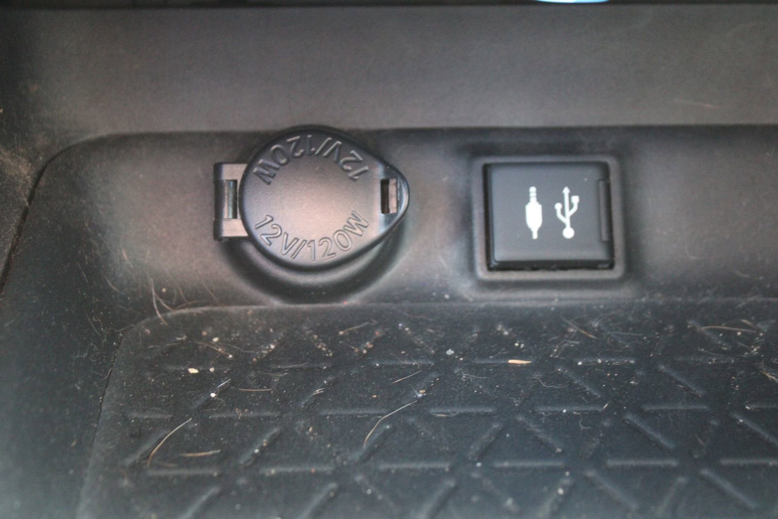 Used 2019 Toyota RAV4 XSE w/ XSE Weather Package image 38