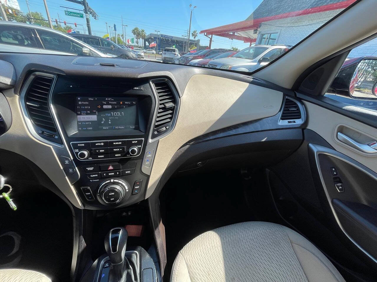 Used 2017 Hyundai Santa Fe Sport FWD image 18
