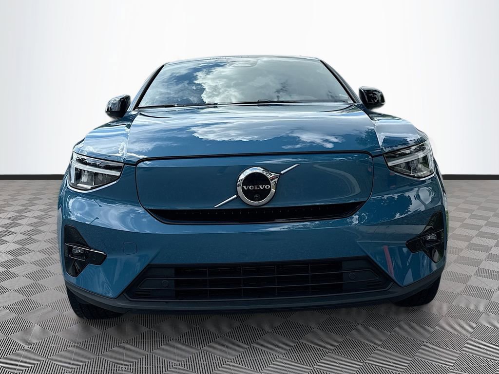 Used 2023 Volvo C40 P8 Recharge Plus image 2