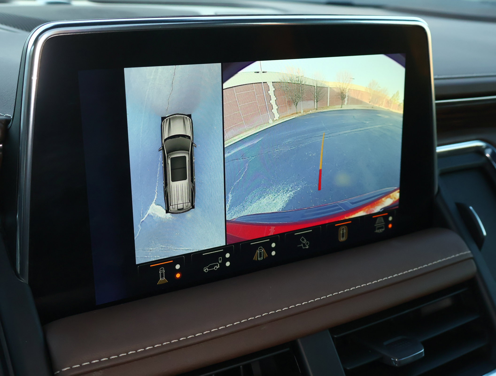 Used 2024 Chevrolet Tahoe High Country w/ Advanced Technology Package image 24