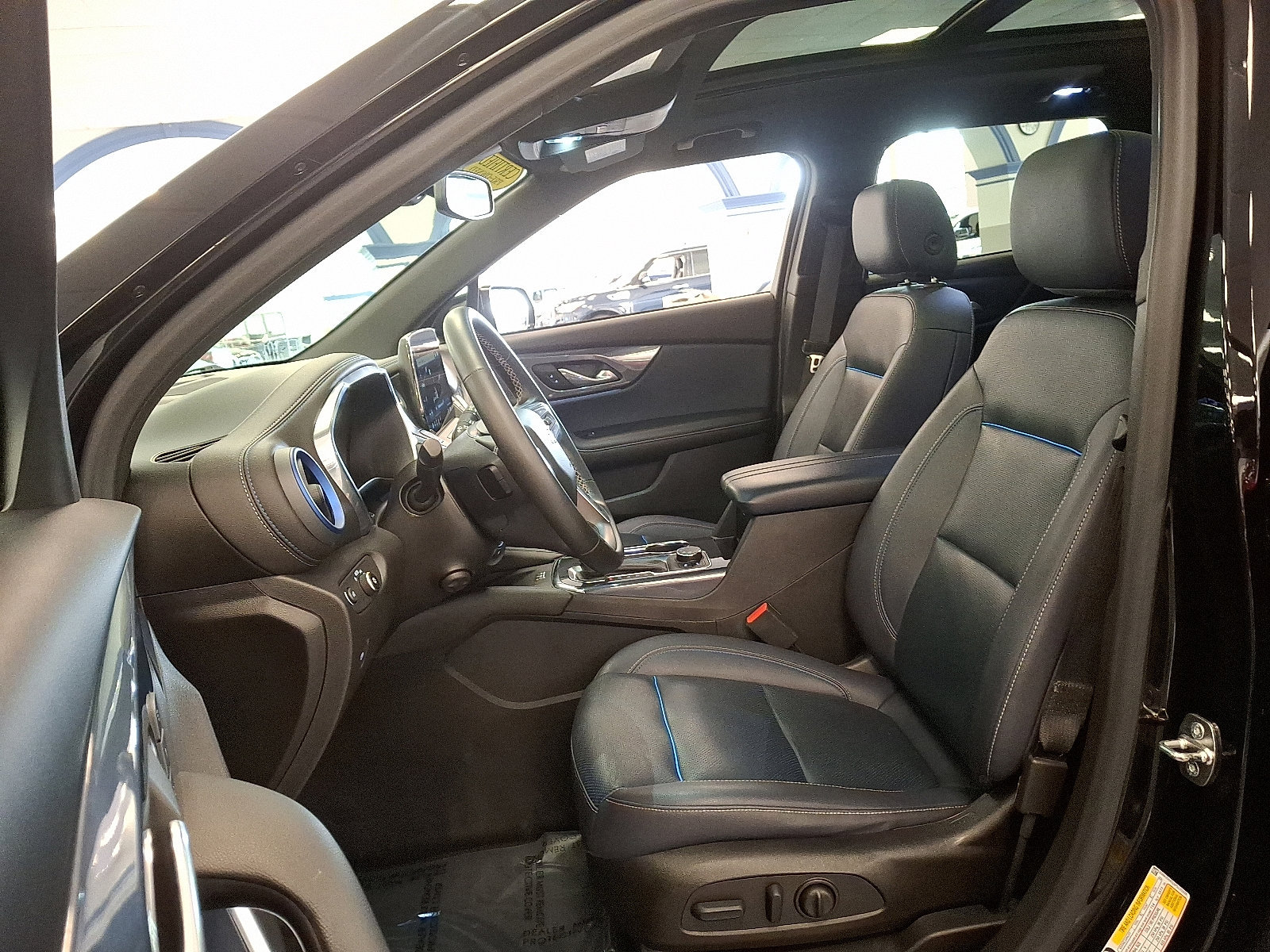 Certified 2023 Chevrolet Blazer RS w/ Enhanced Convenience Package image 12