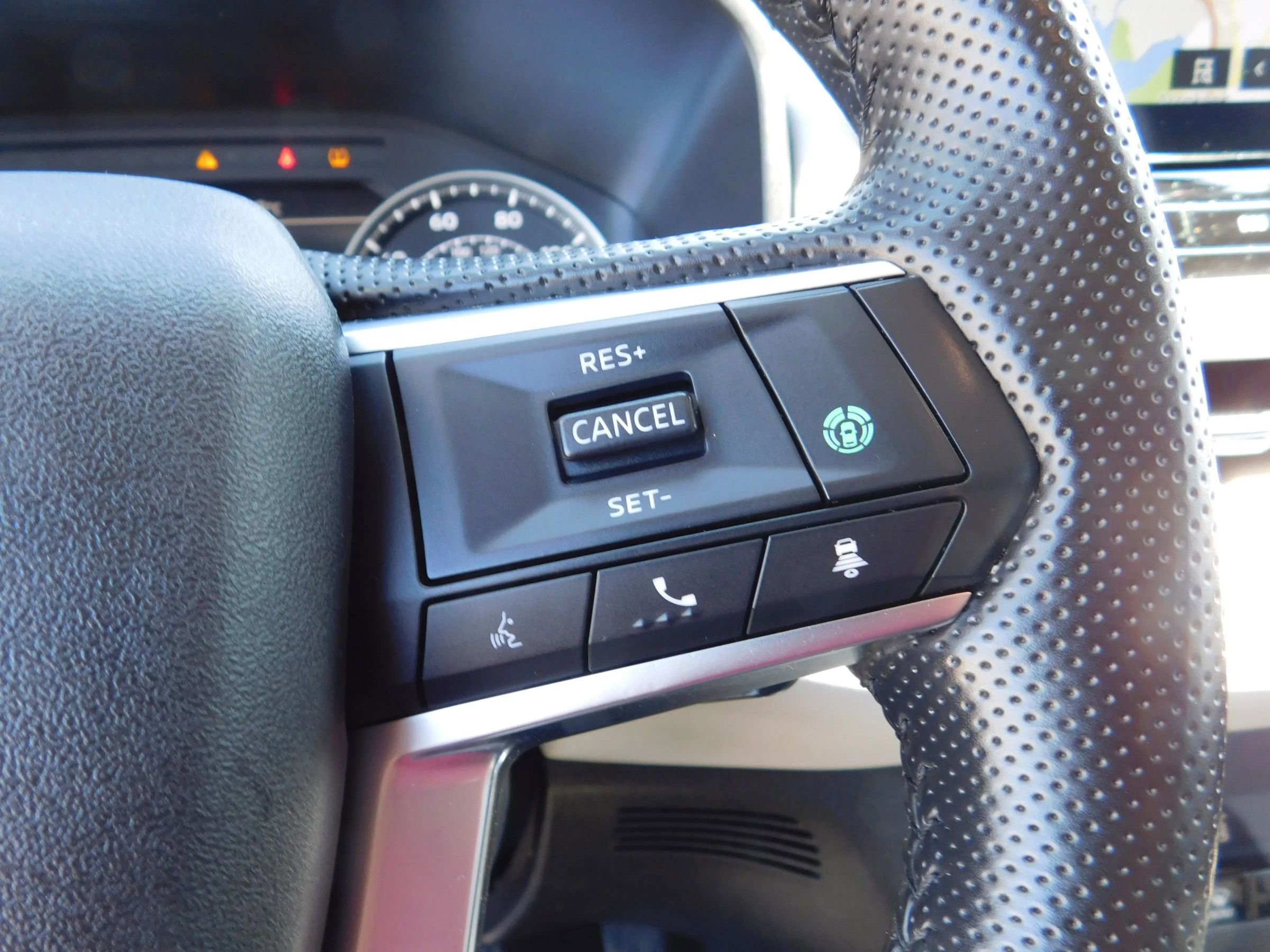 Used 2025 Mitsubishi Outlander SE image 24