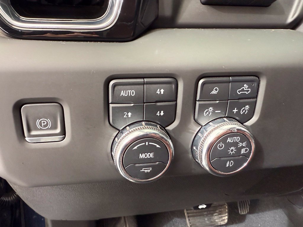 Used 2023 GMC Sierra 1500 Denali Ultimate AWD/4WD image 32
