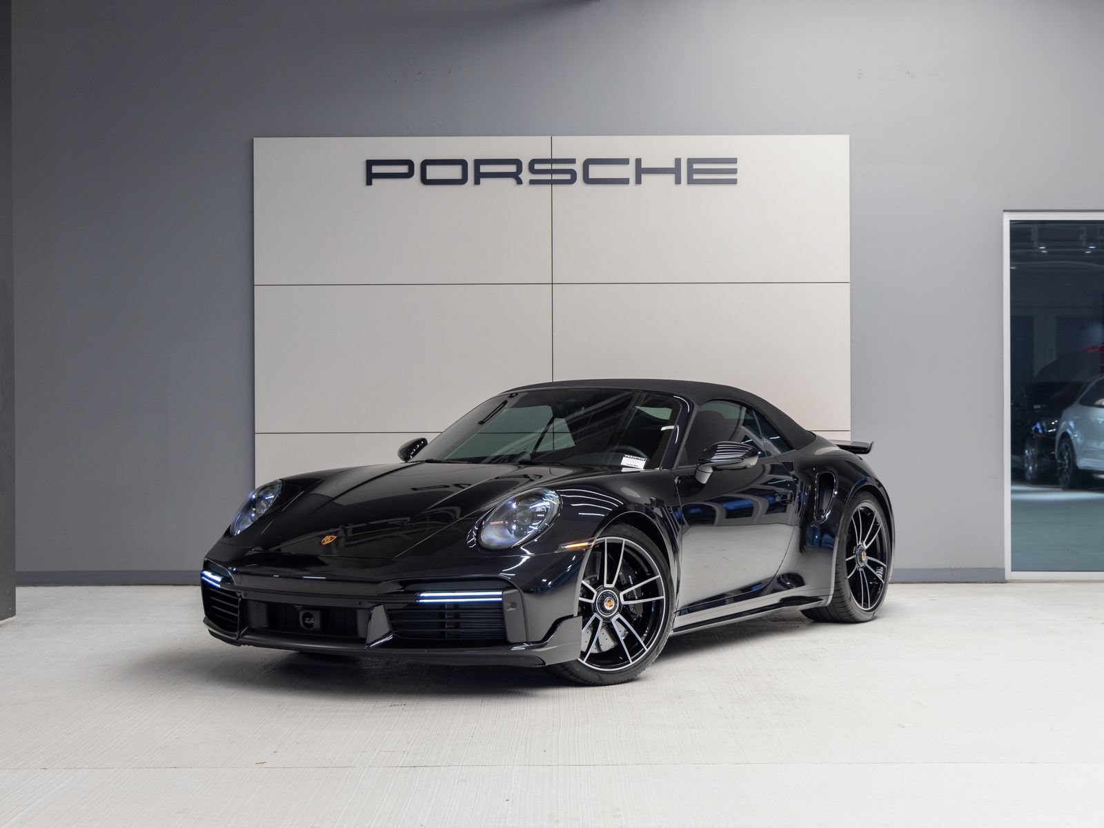 Certified 2025 Porsche 911 Turbo S AWD/4WD image 1