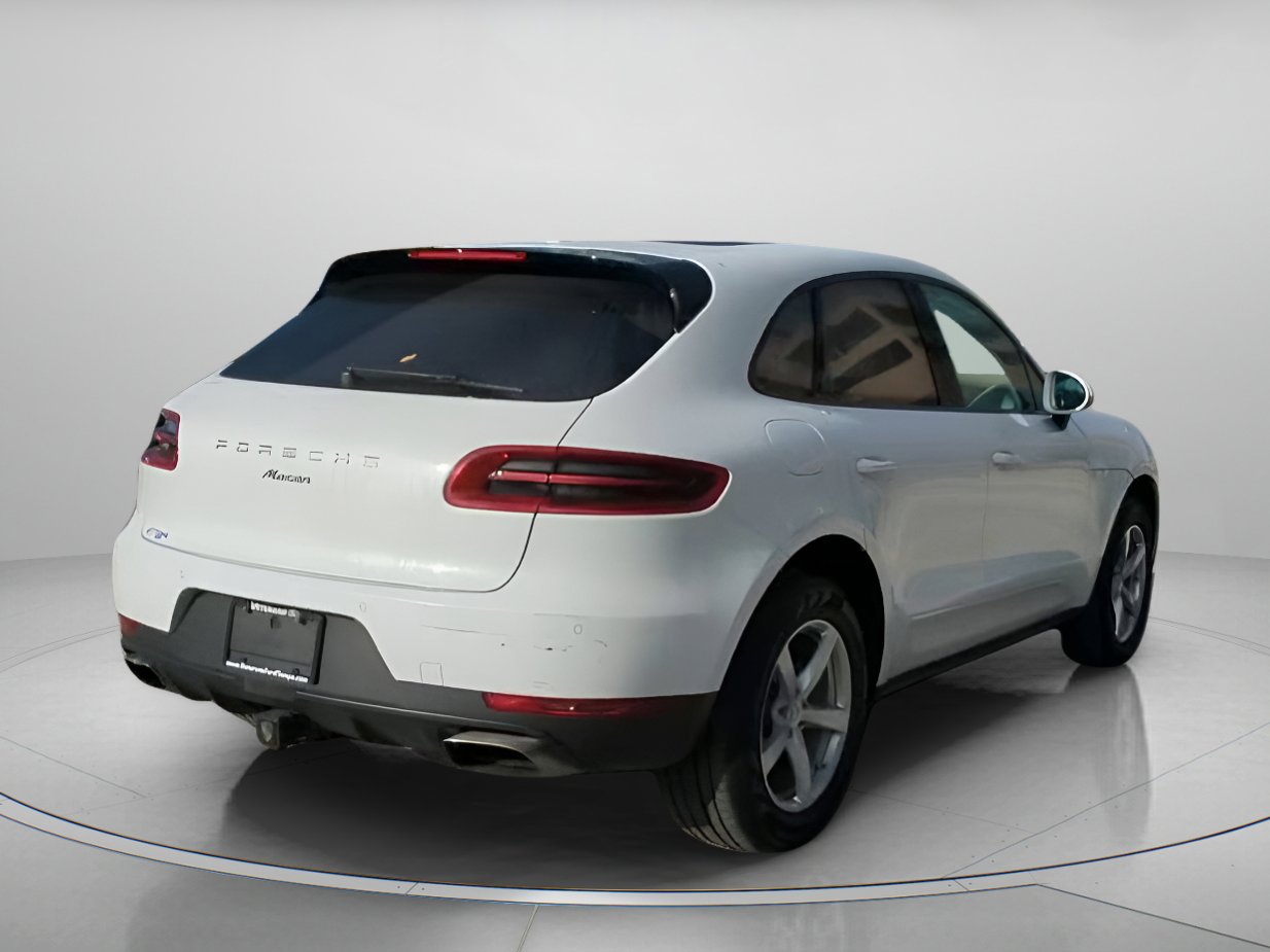 Used 2018 Porsche Macan image 26