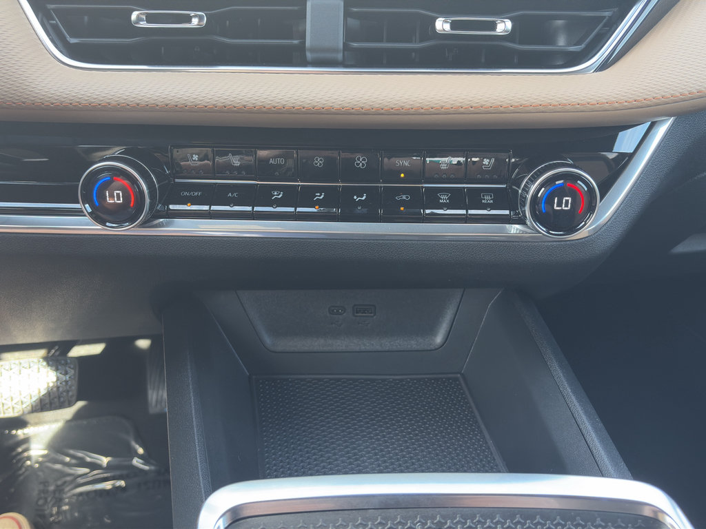 New 2027 Chevrolet Equinox ACTIV w/ Safety and Technology Package AWD/4WD image 23