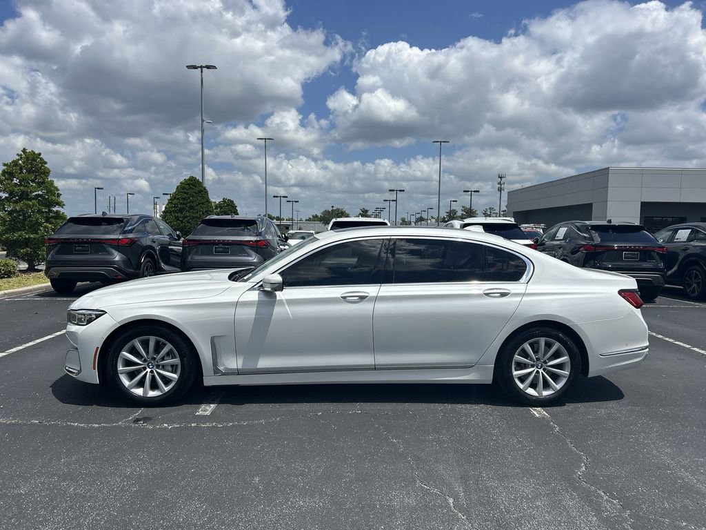 Used 2022 BMW 740i image 15