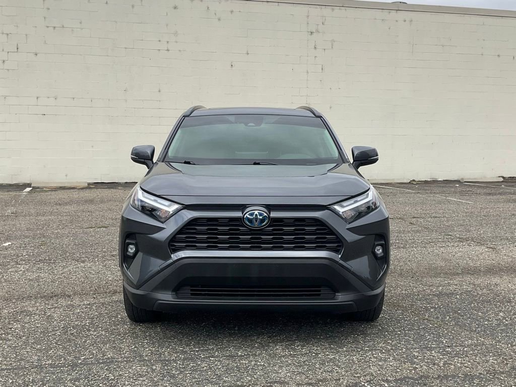 Used 2024 Toyota RAV4 XLE Premium image 9