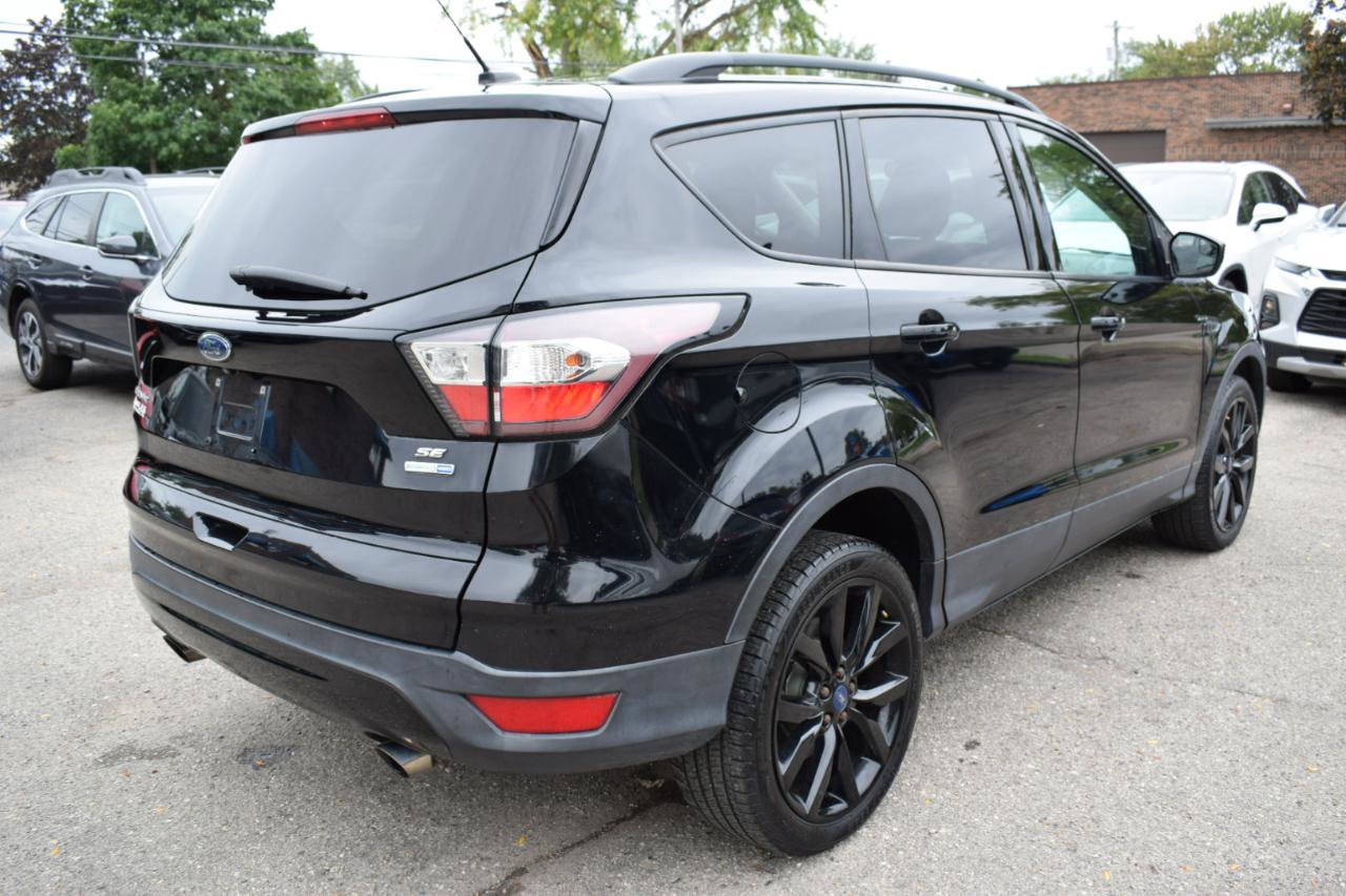 Used 2018 Ford Escape SE w/ SE Sport Appearance Package AWD/4WD image 6