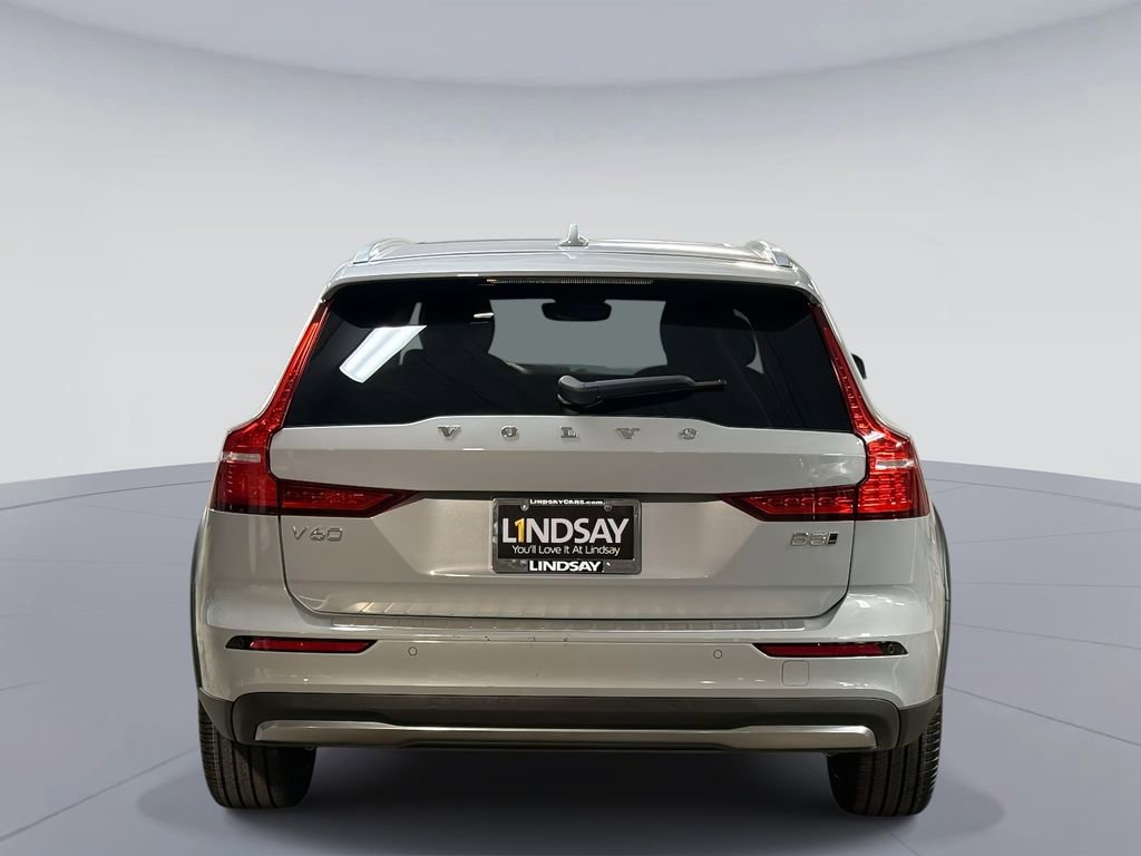 Used 2024 Volvo V60 B5 Cross Country Plus w/ Protection Package Premier AWD/4WD image 11