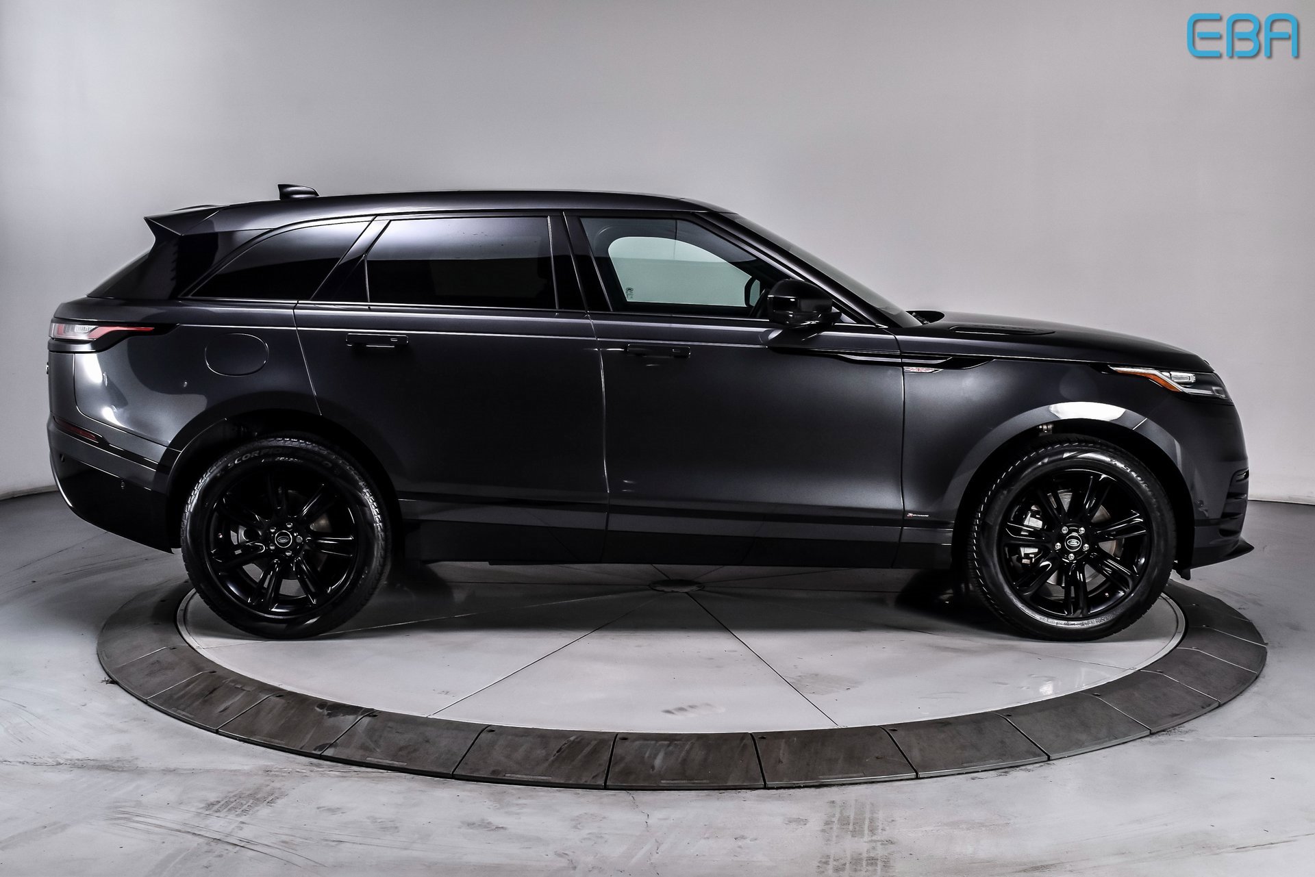 Used 2021 Land Rover Range Rover Velar R-Dynamic S image 7