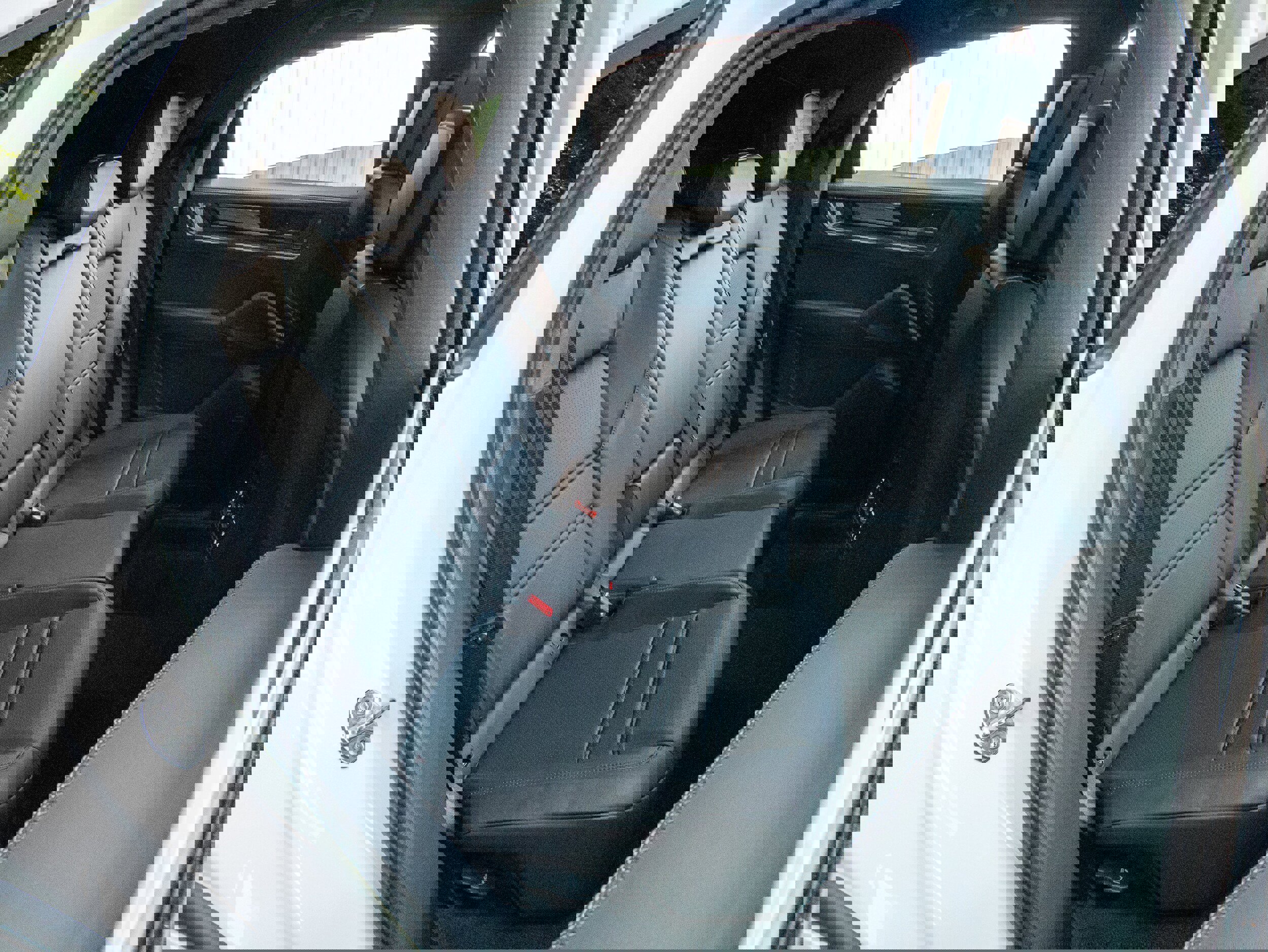 New 2025 Porsche Cayenne Turbo image 38