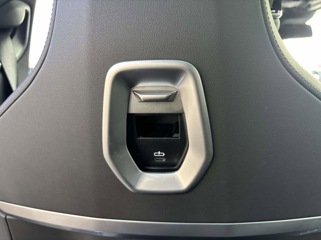 New 2026 BMW 740i xDrive image 35