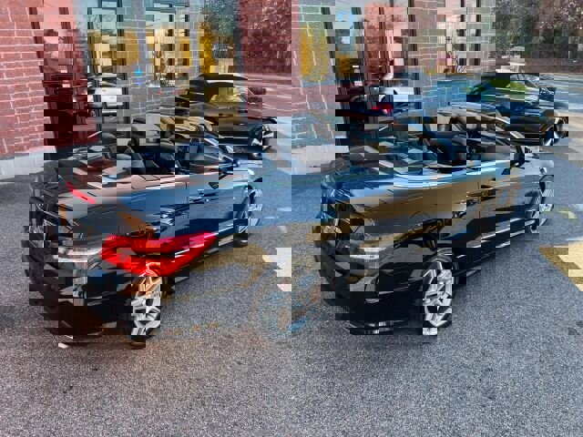 Used 2012 Mercedes-Benz E 550 Cabriolet image 11