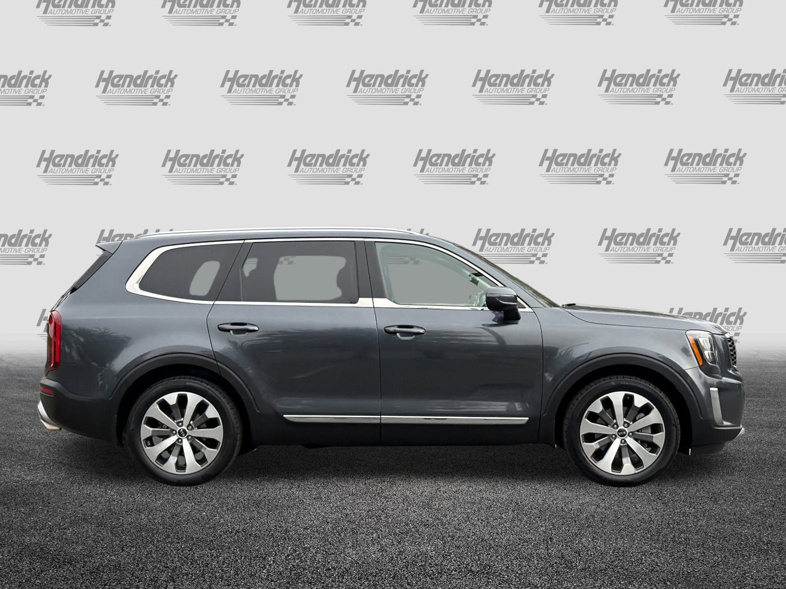 Used 2021 Kia Telluride EX w/ EX Premium Package image 3