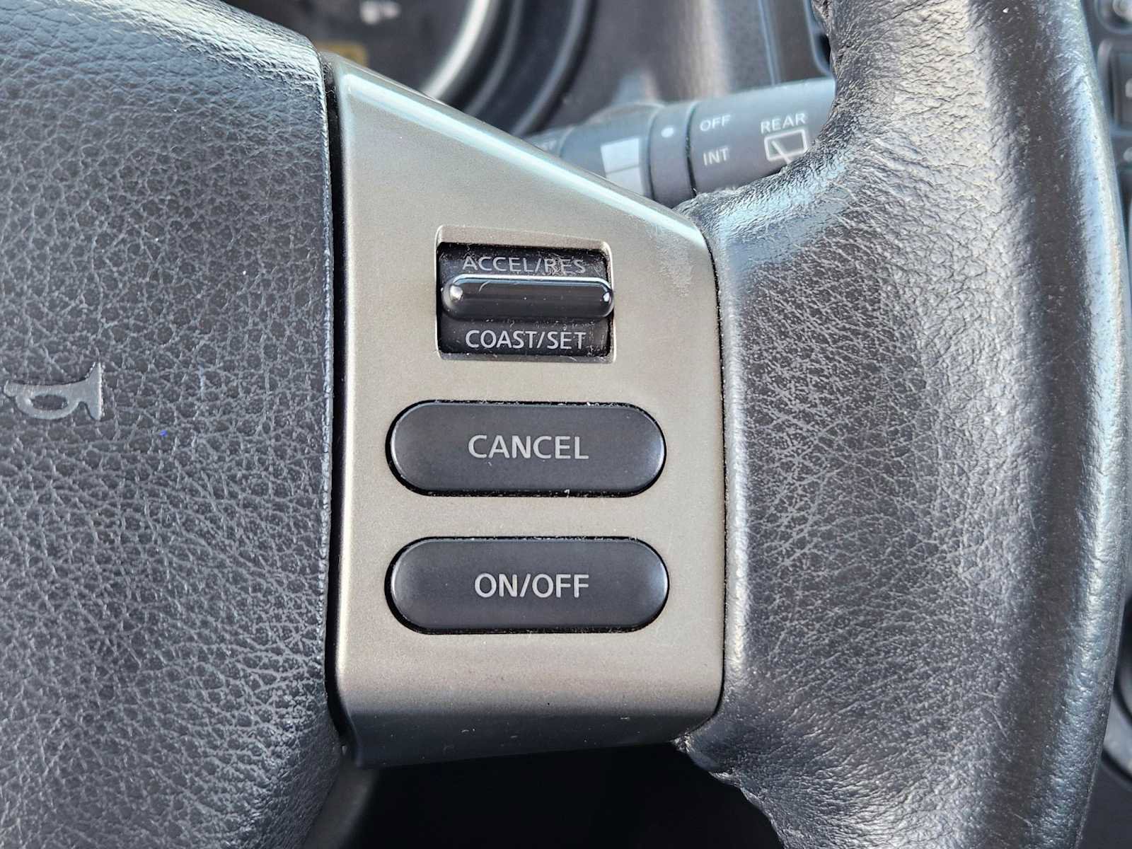 Used 2009 Nissan Versa SL w/ Convenience Pkg image 21