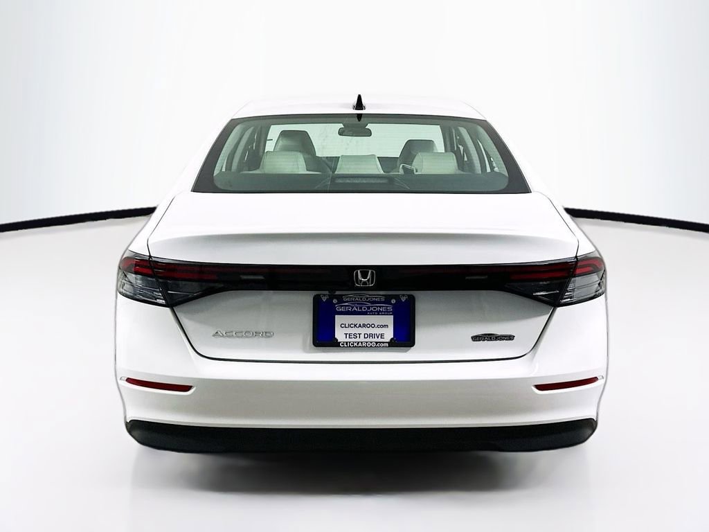 Certified 2025 Honda Accord SE image 15