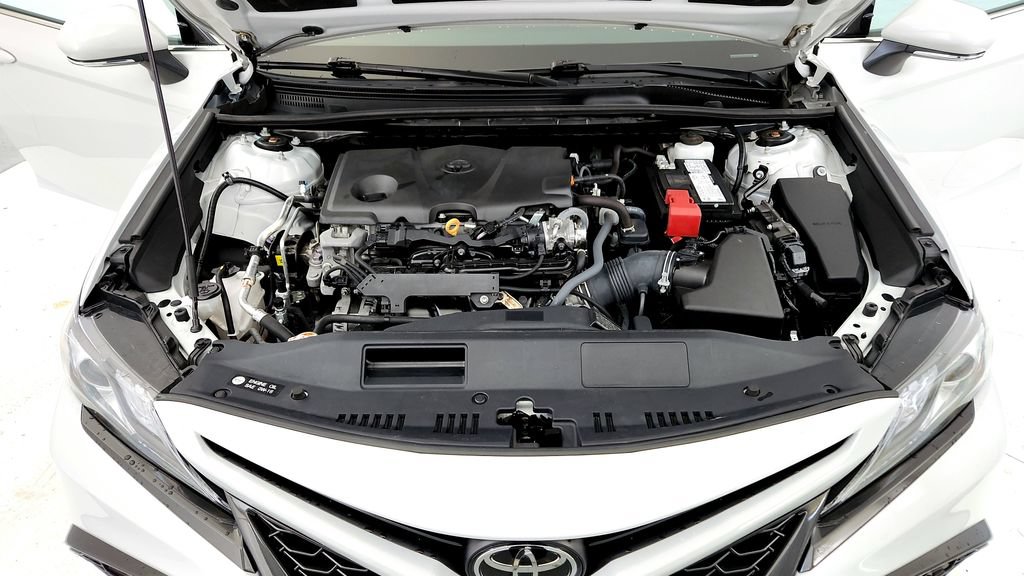 Used 2024 Toyota Camry XSE FWD image 15