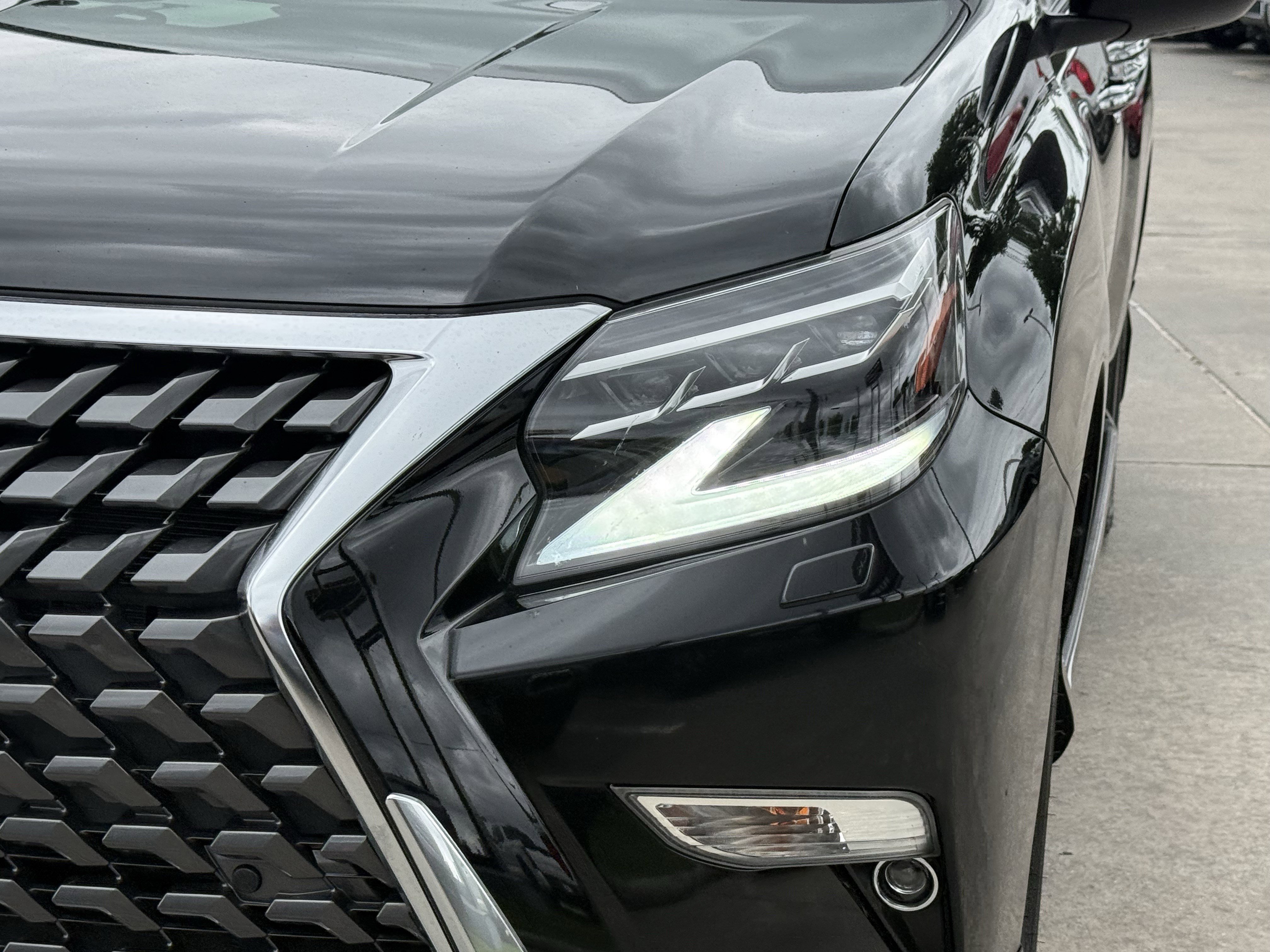 Used 2023 Lexus GX 460 Premium image 11