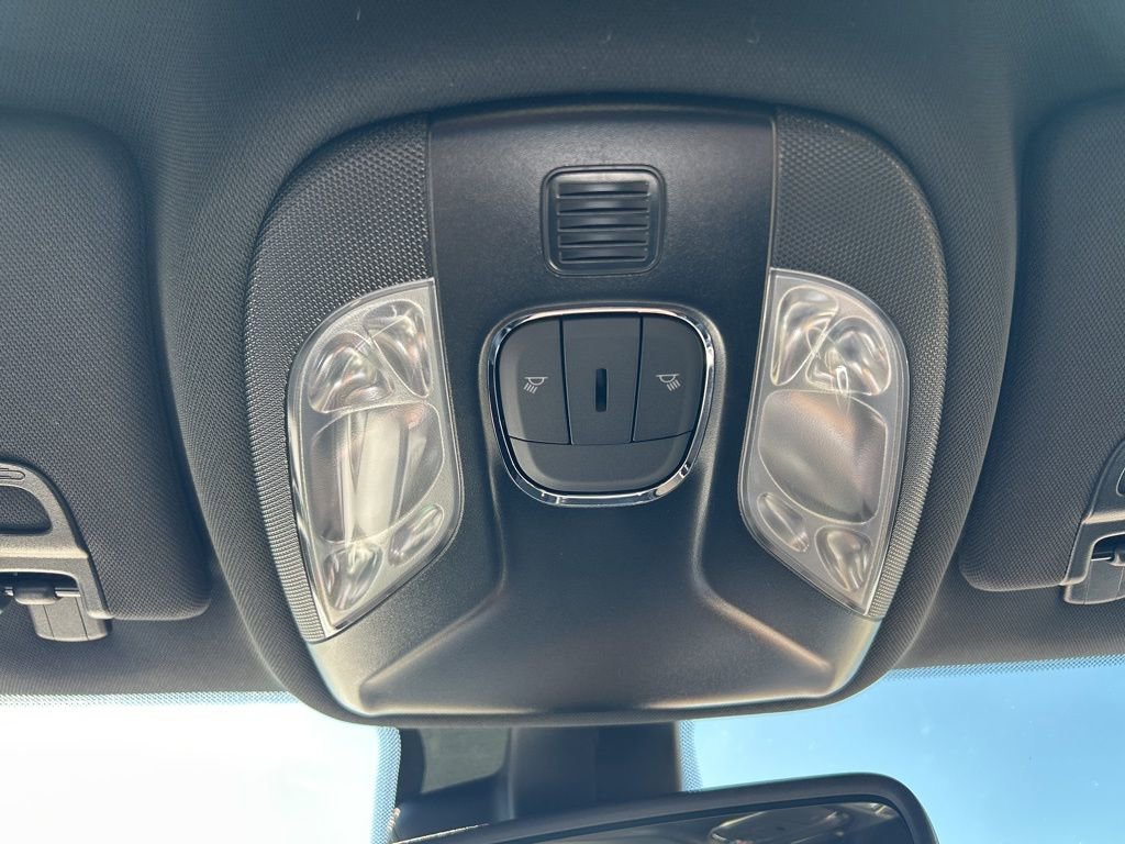 New 2026 Jeep Compass Latitude image 22